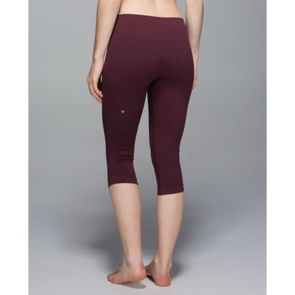 Lululemon In The Flow Crop Size 6 Heathered‎ Bordeaux Drama Burgundy